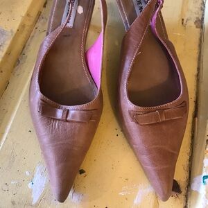 Steve Madden Leather Pointed Low Heel Shoes Size 9 Narrow Size Not on Shoe